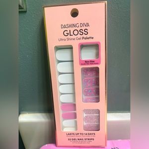 Dashing Diva Pink Butterfly nail polish strips